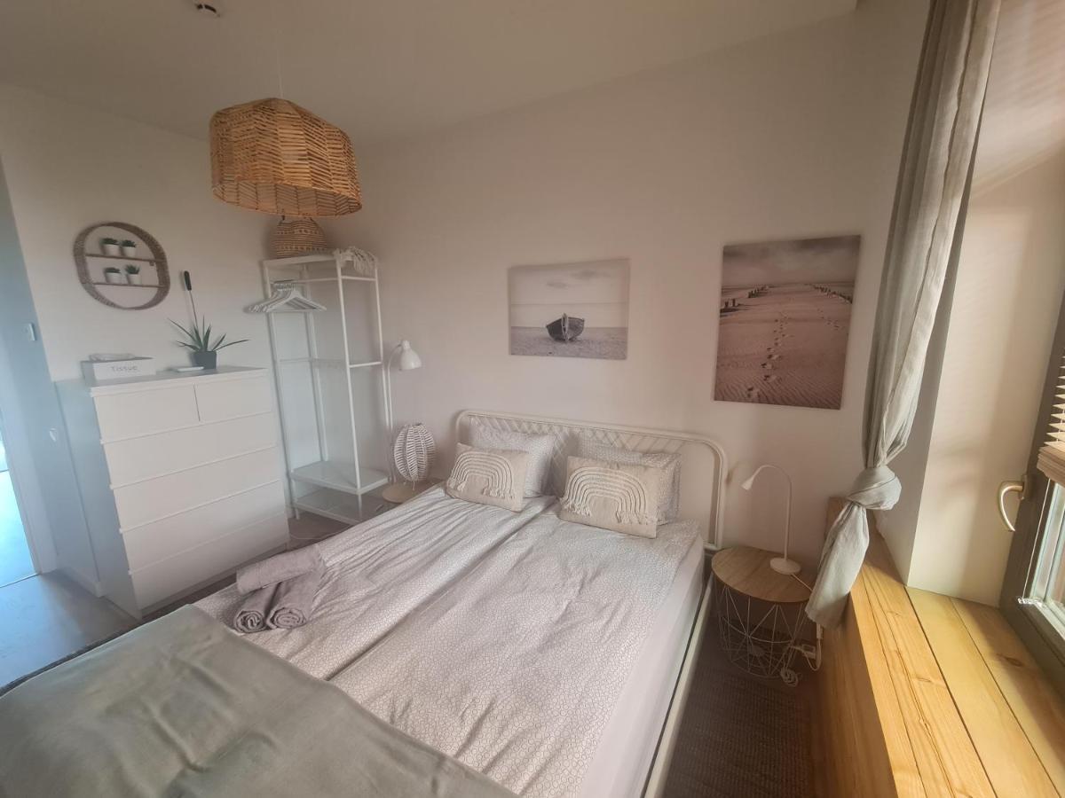 Smelte - Holiday Apartment In Juodkrante Exterior photo